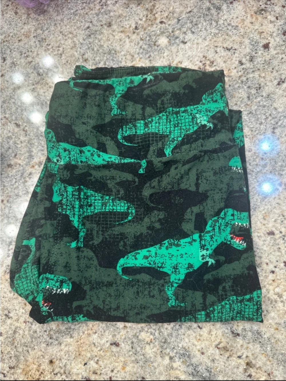LuLaRoe Black & Green Dinosaur Print Leggings
